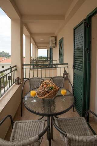 Гостевой дом Guest House Medin Петровац Номер-студио с балконом-22